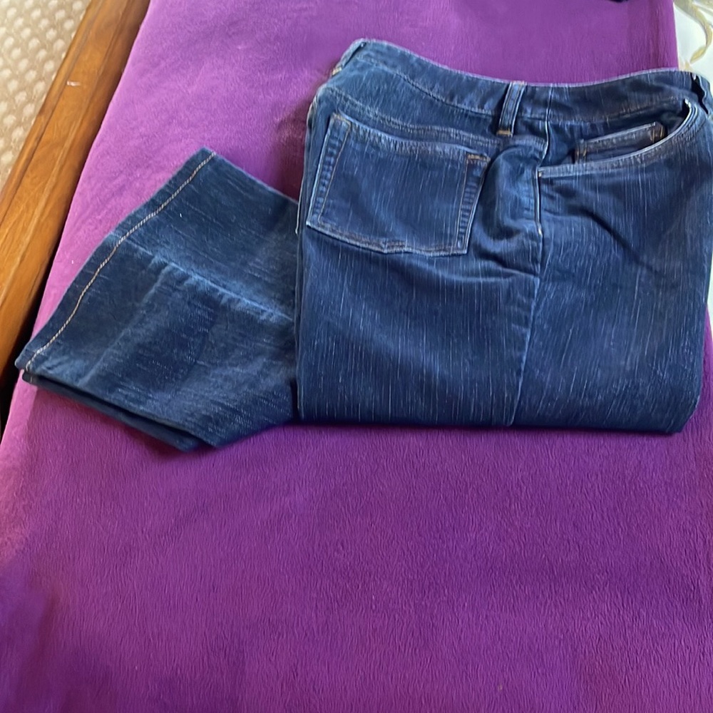 Jones New York size 4 worn maybe 2x Mid rise like new